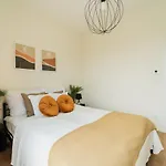 Cosy - Ksiecia Witolda Street - View - Parking Place *