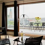Cosy - Ksiecia Witolda Street - View - Parking Place