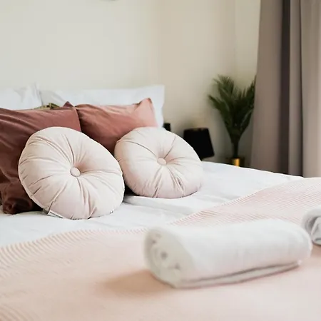 Cosy - Ksiecia Witolda Street - View - Parking Place Apartment *