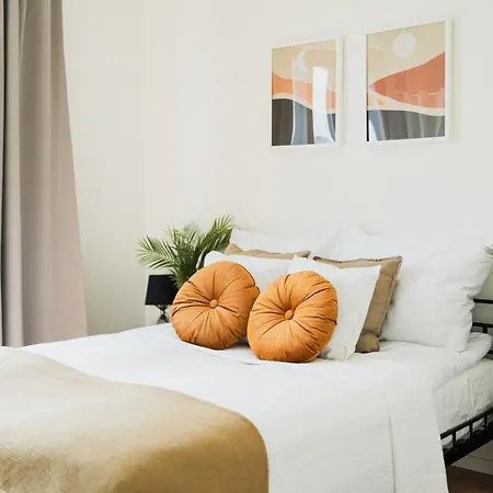 Cosy - Ksiecia Witolda Street - View - Parking Place Apartment *