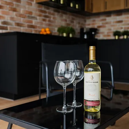 Cosy - Ksiecia Witolda Street - View - Parking Place Wroclaw