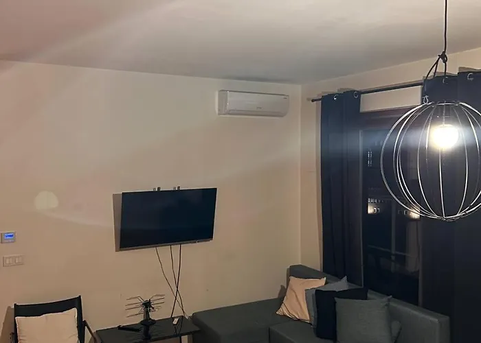 Cosy - Ksiecia Witolda Street - View - Parking Place